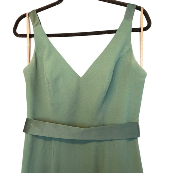 Vera Wang White Collection Forest Green Chiffon Dress V Neck Satin Belt Size 8 - Picture 5 of 8